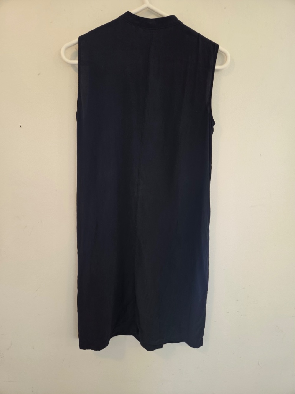 Uniqlo 100% silk knee length dress black S sleeveless summer corporate girlie - Picture 2 of 8